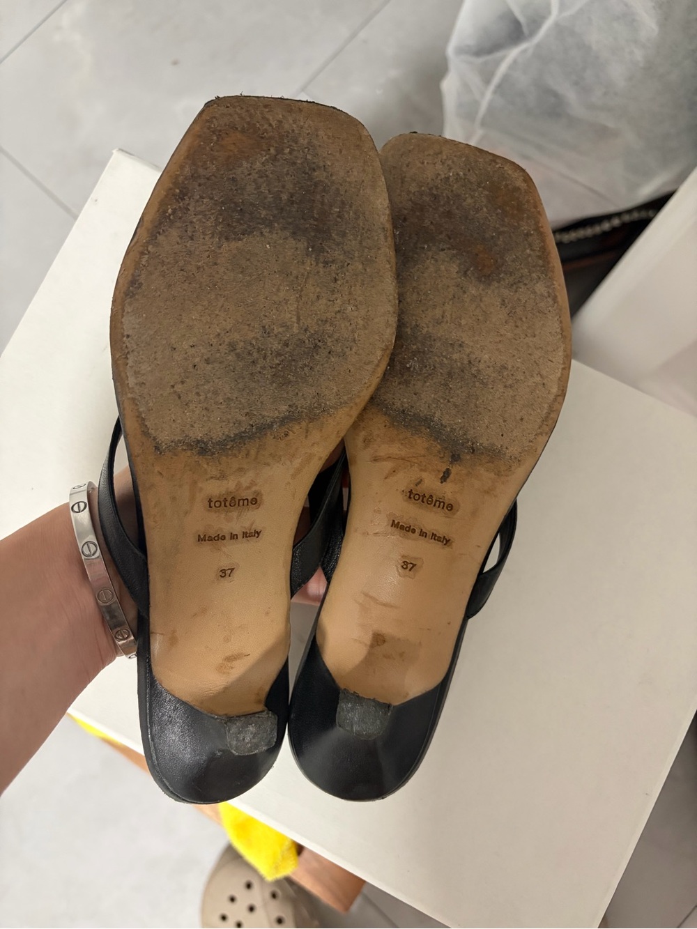 TOTEME Thong Sandals - Picture 3 of 7